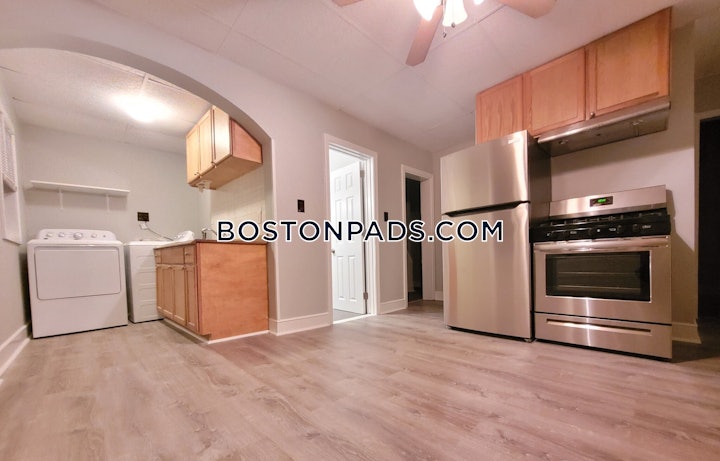 east-boston-apartment-for-rent-3-bedrooms-1-bath-boston-3100-4543477 