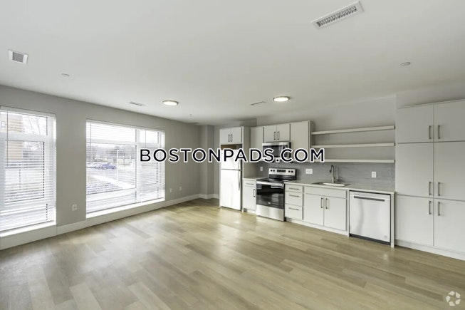 Boston - $2,775 /mo