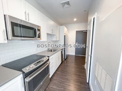 Somerville, $4,235/mo