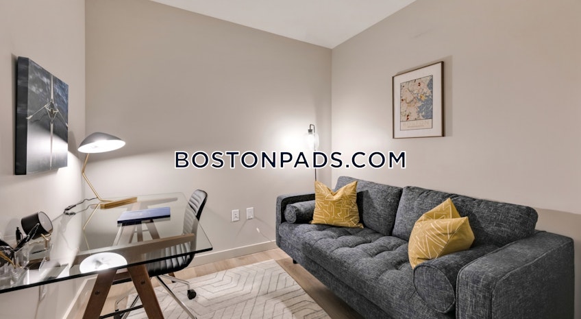 Boston - $3,402 /month