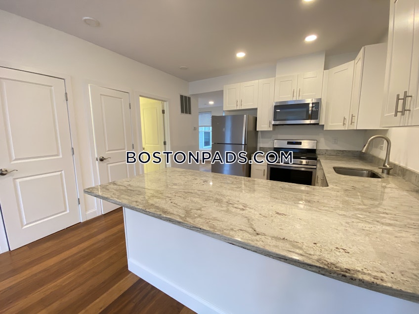 Boston - $2,800 /month