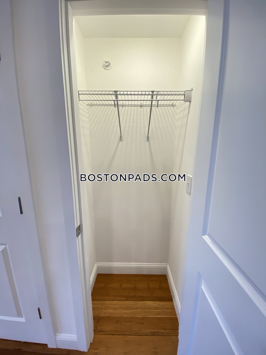 Boston - $2,800 /month