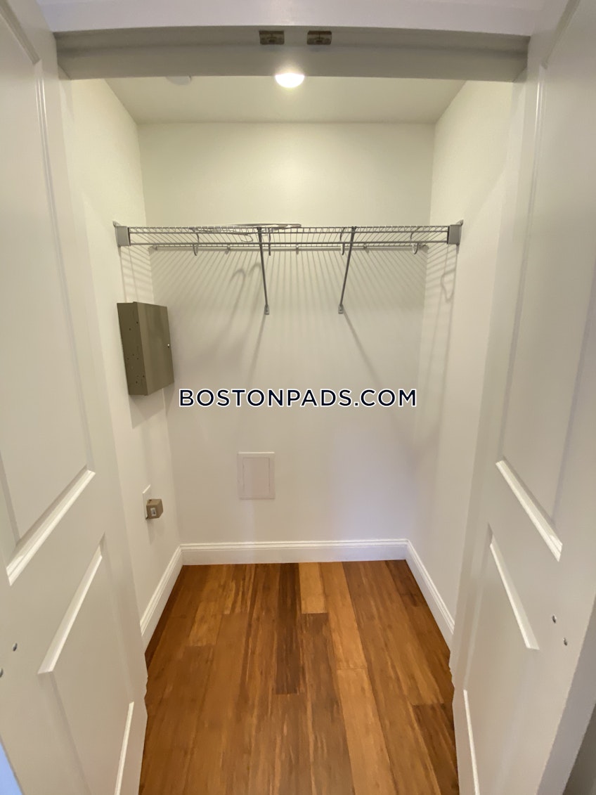 Boston - $2,800 /month