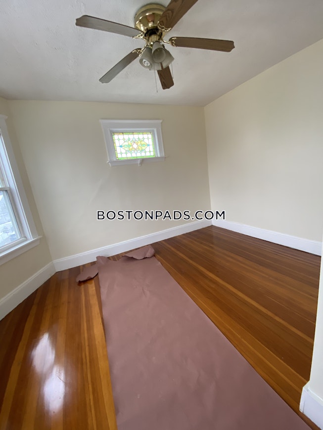 Boston - $3,100 /mo