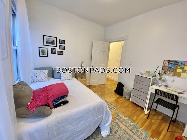 Boston - $3,200 /mo