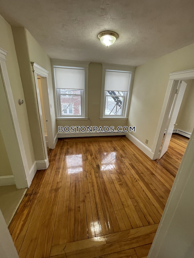 Boston - $1,975 /mo