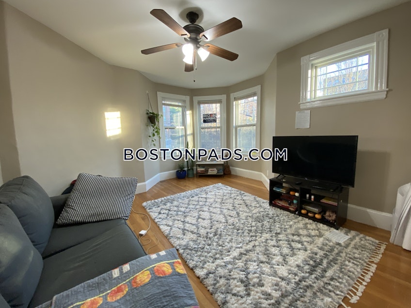 Boston - $5,800 /month