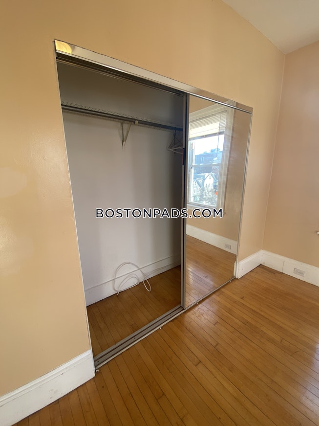 Brookline - $3,600 /mo