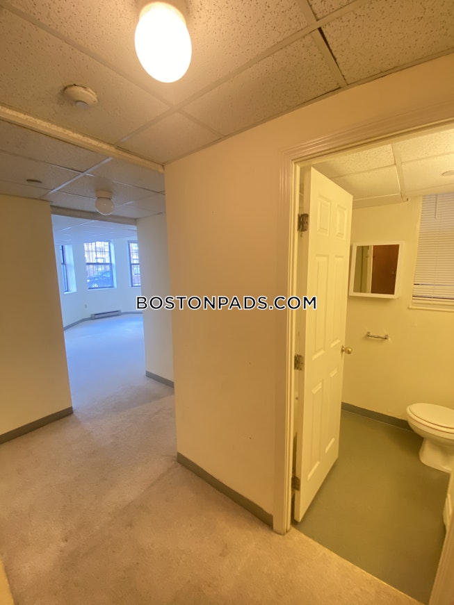 Boston - $2,800 /mo