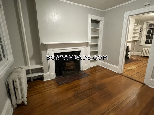 Boston - $2,800 /mo