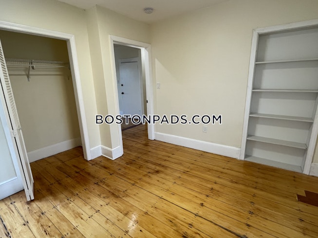 Somerville - $1,800 /mo