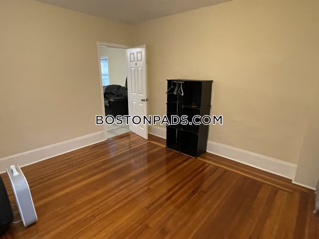 Cambridge - $4,800 /mo