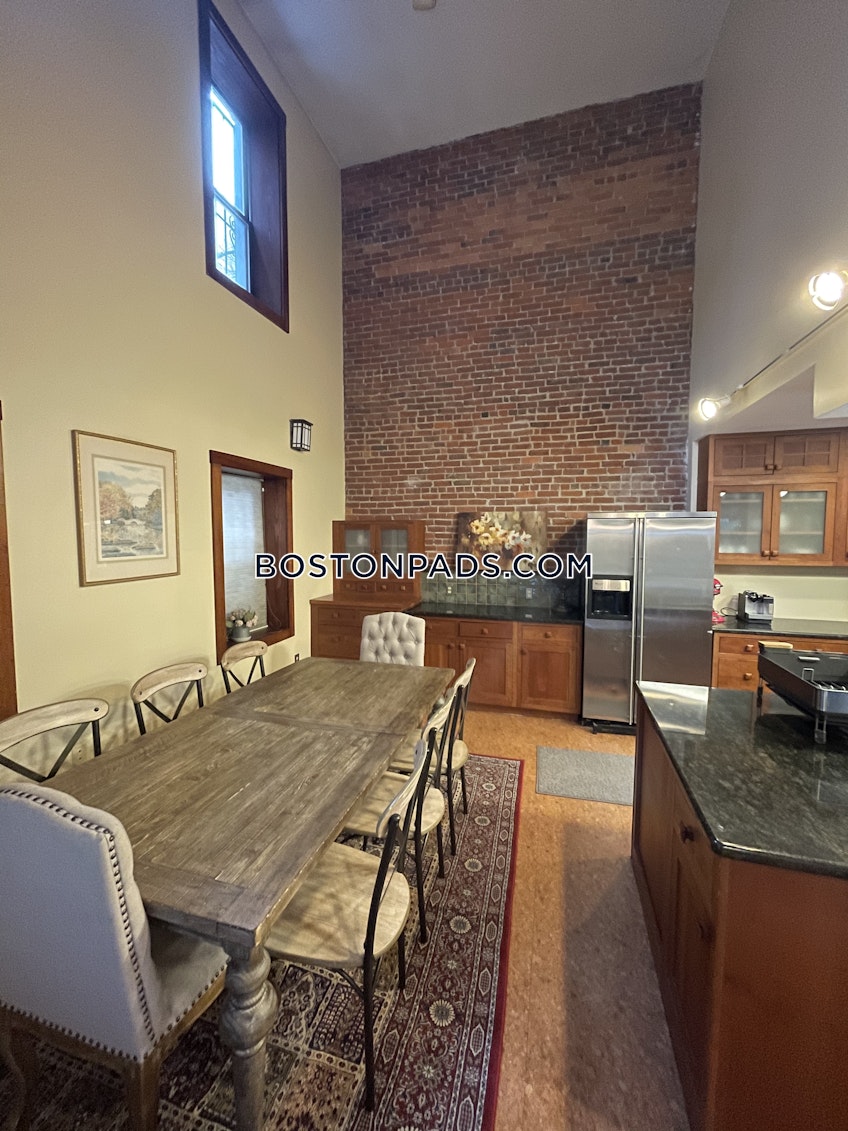 Boston - $4,100 /month