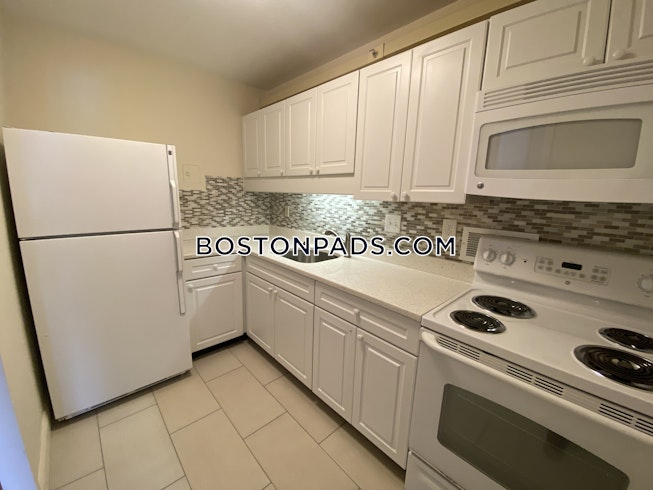 Brookline - $2,200 /mo