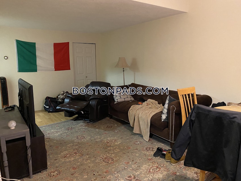 Boston - $2,950 /month