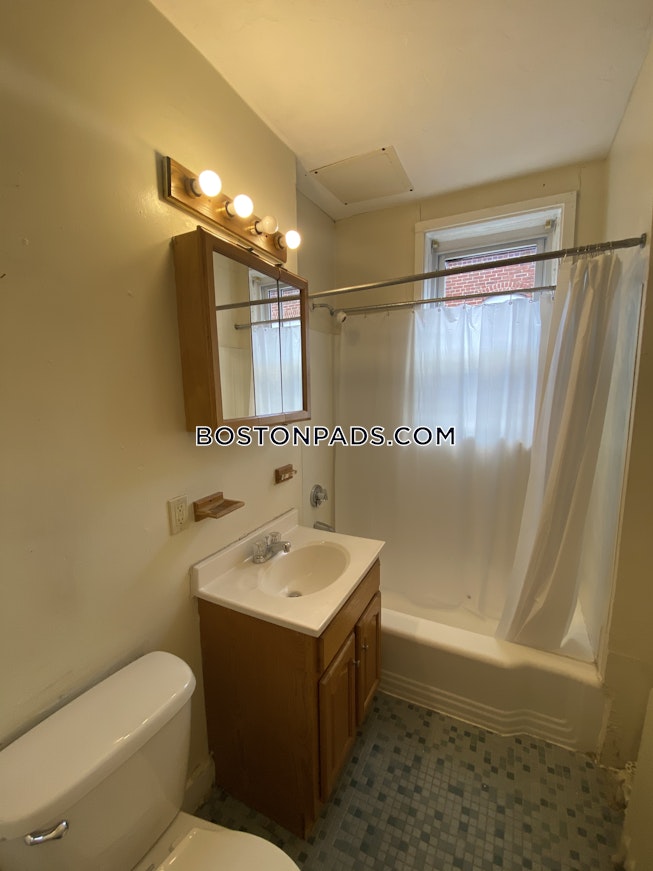 Brookline - $3,525 /mo