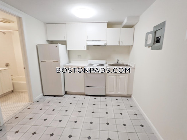 Brookline - $2,340 /mo