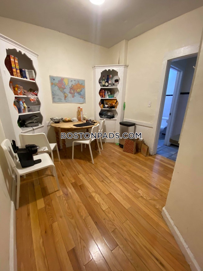 Brookline - $4,900 /mo