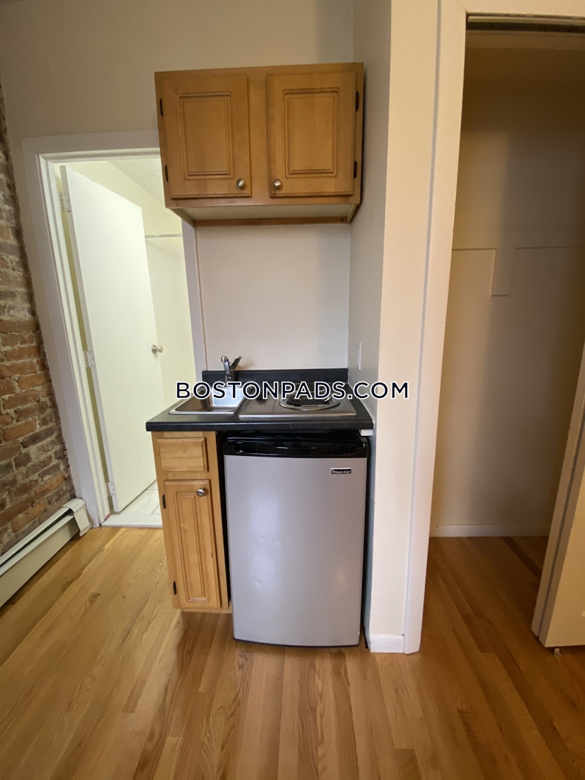 Boston - $1,150 /month