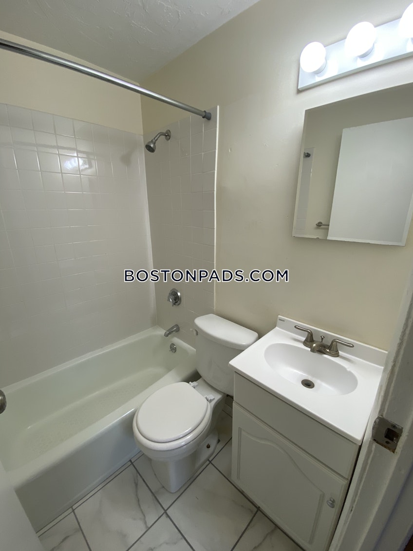 Boston - $1,150 /month