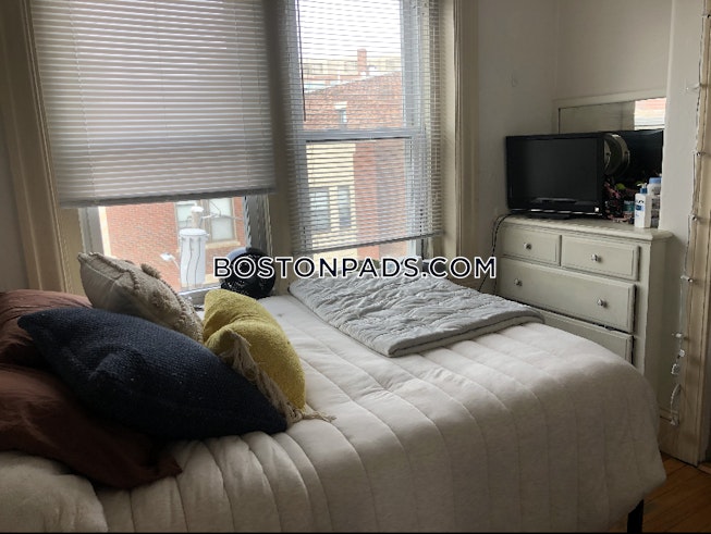 Boston - $2,950 /mo