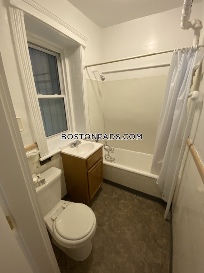 Boston - $2,550 /mo