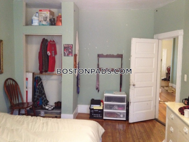 Boston - $5,000 /mo