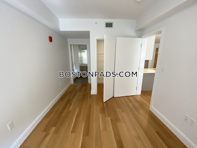 Boston - $5,000 /mo