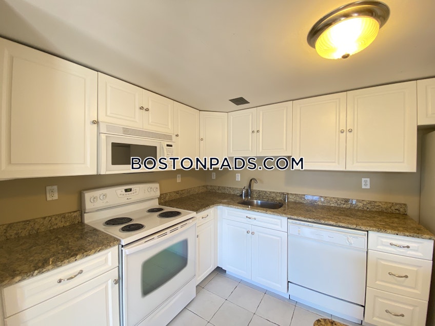 Boston - $3,350 /month