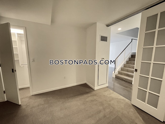 Boston - $8,788 /mo