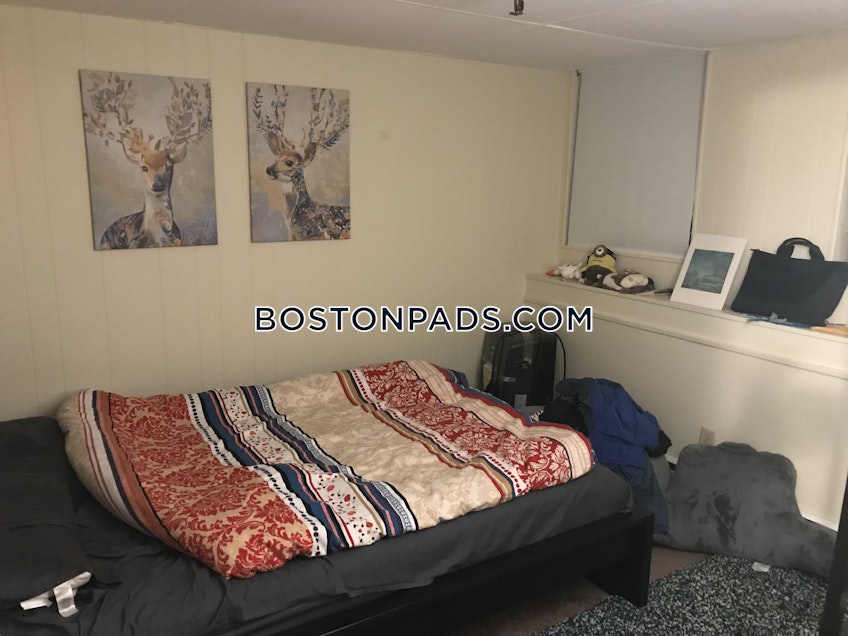 Boston - $1,525 /month