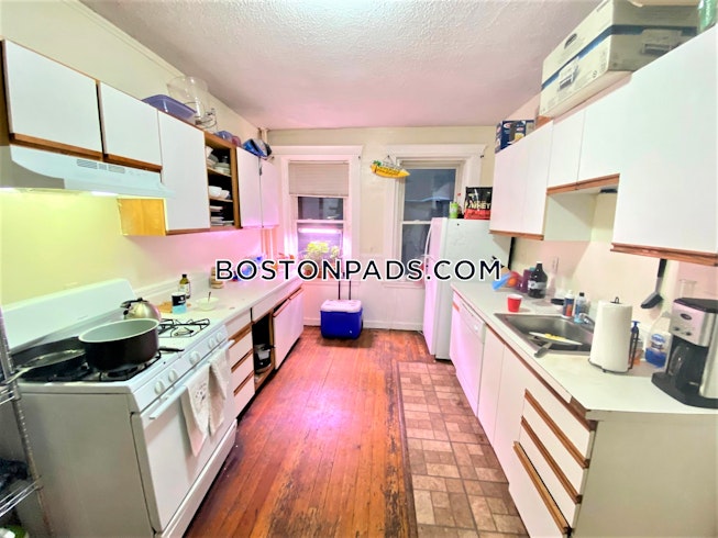 Boston - $6,750 /mo