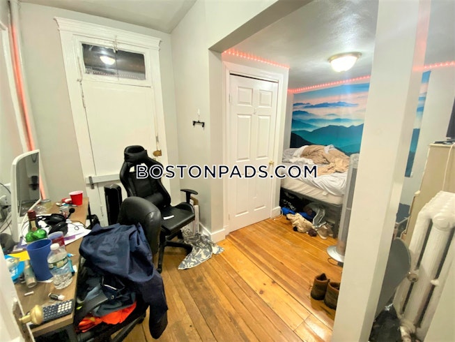 Boston - $5,000 /mo