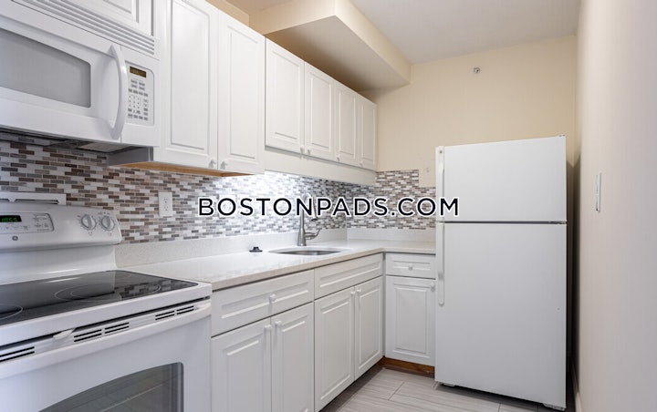 brookline-1-bed-1-bath-longwood-area-3200-4545821 