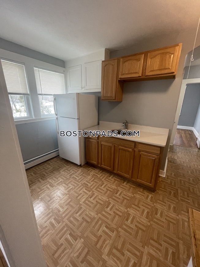 Boston - $1,900 /mo