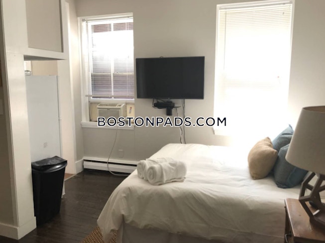 Boston - $2,150 /mo