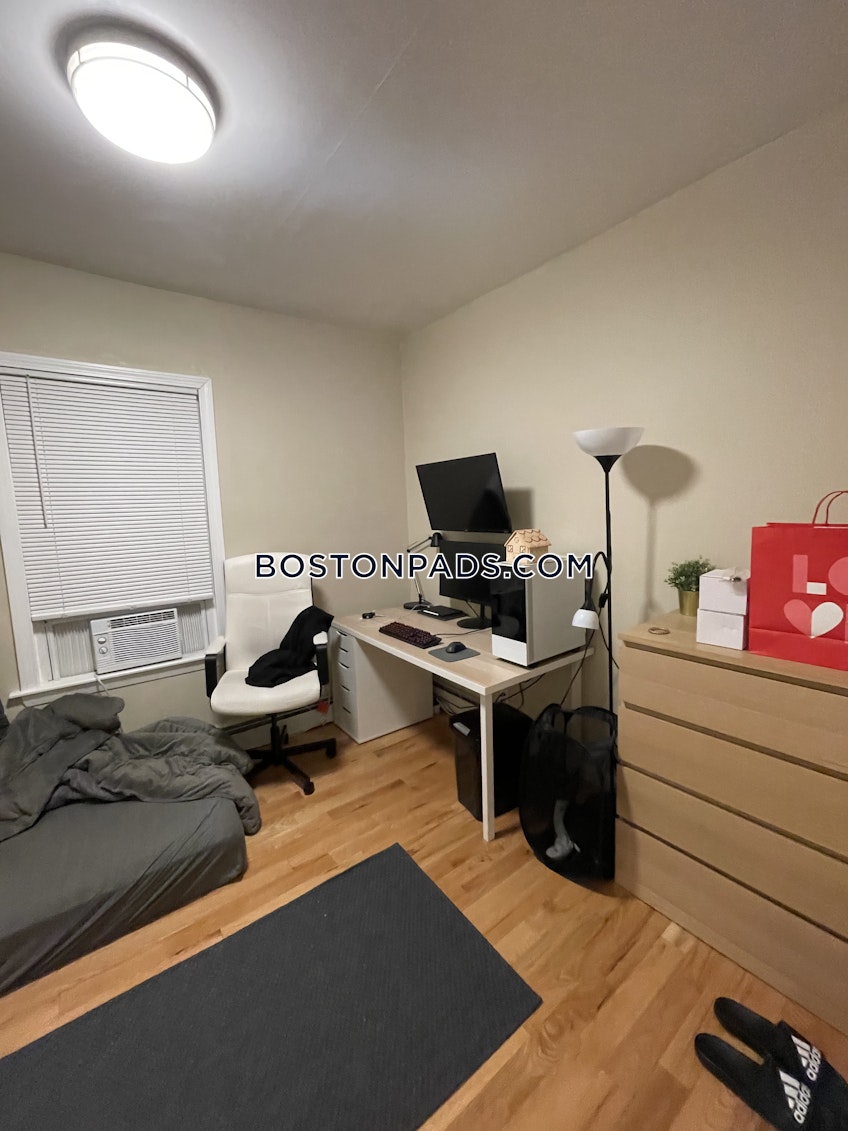 Boston - $3,400 /month