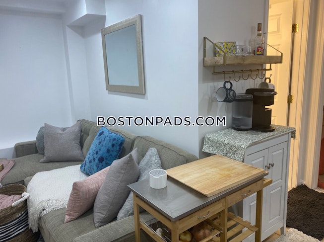 Boston - $3,150 /mo