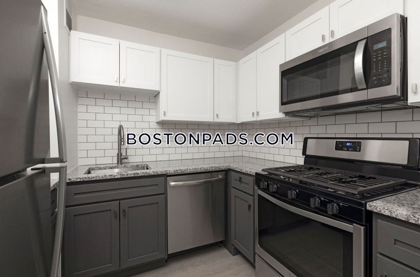 Boston - $5,205 /month