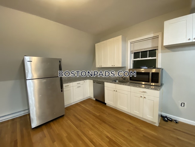 Boston - $4,100 /mo