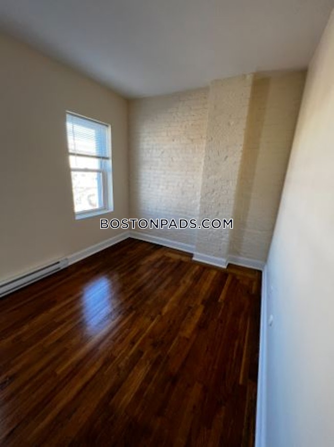 Boston - $2,895 /mo