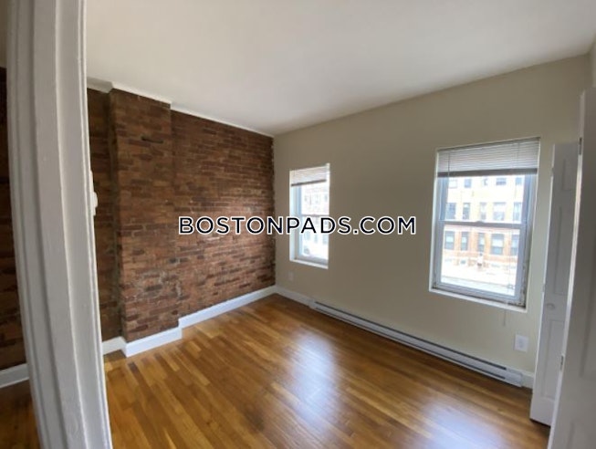 Boston - $2,995 /mo