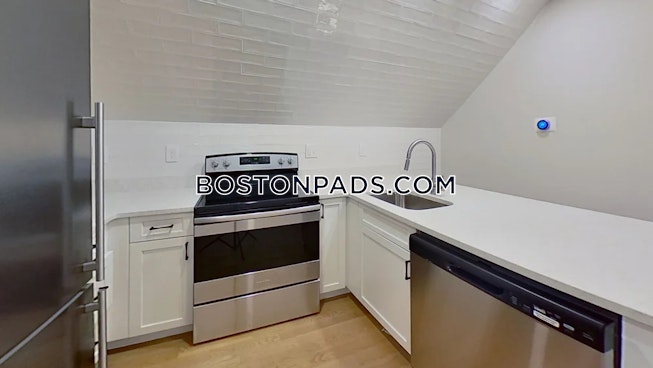 Boston - $3,800 /mo