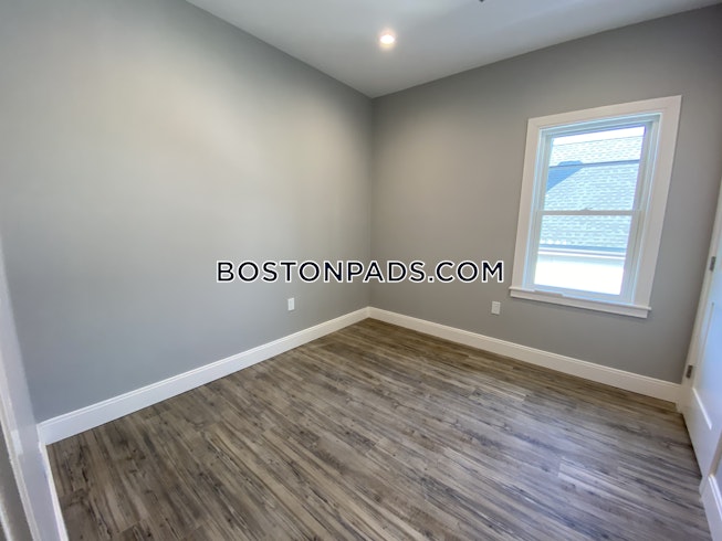 Somerville - $4,800 /mo