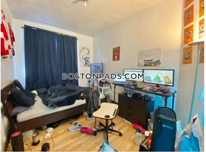 brookline-apartment-for-rent-5-bedrooms-2-baths-coolidge-corner-5650-4593412 