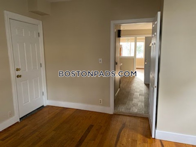 Somerville - $2,850 /mo