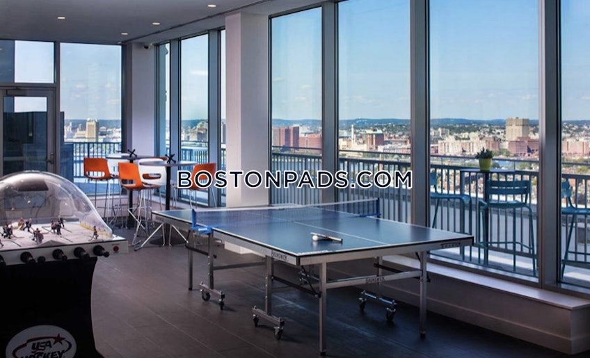 Boston - $3,439 /month