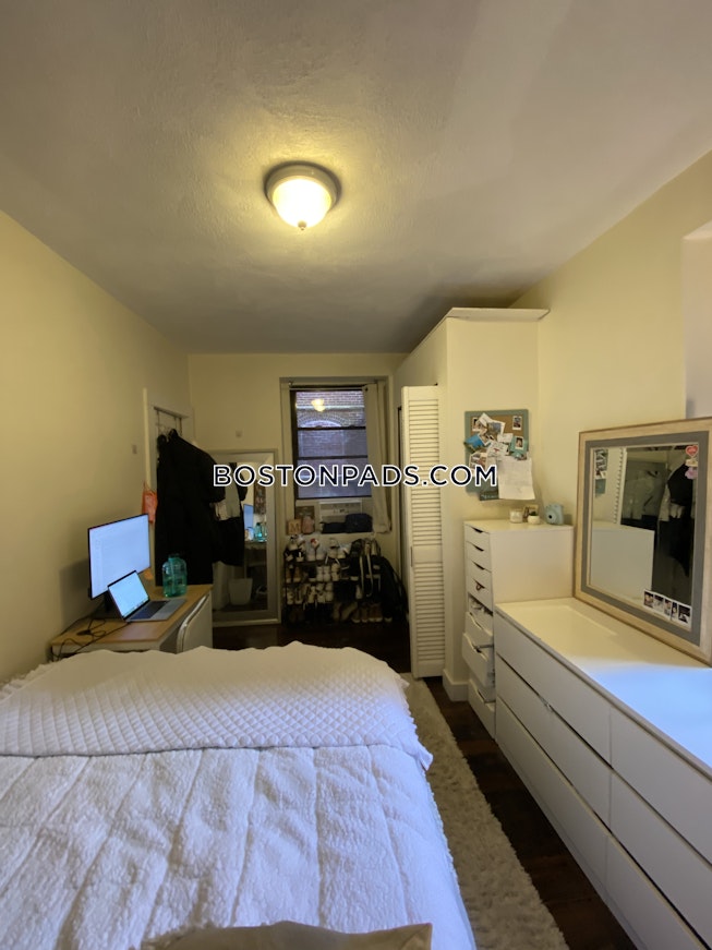 Boston - $3,000 /mo