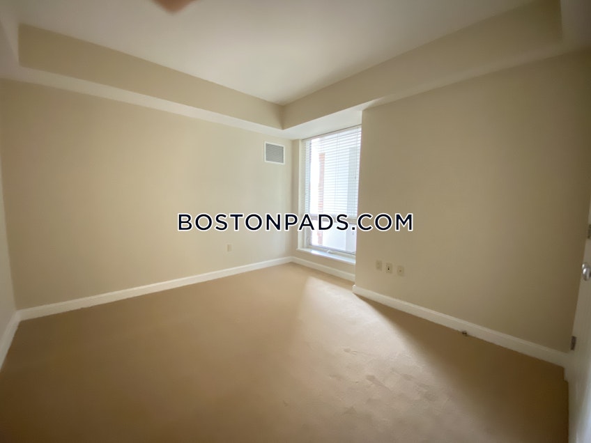 Boston - $4,302 /month
