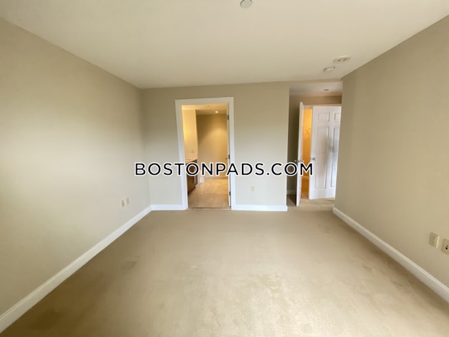 Boston - $10,000 /mo